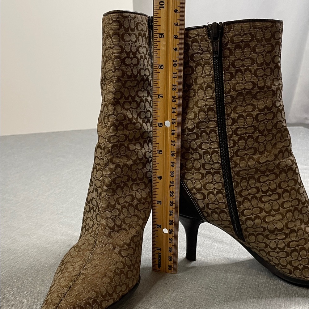 Coach Signature Jeri Tan Brown Canvas and Leather Heeled Boots Size 7.5 - Picture 14 of 15